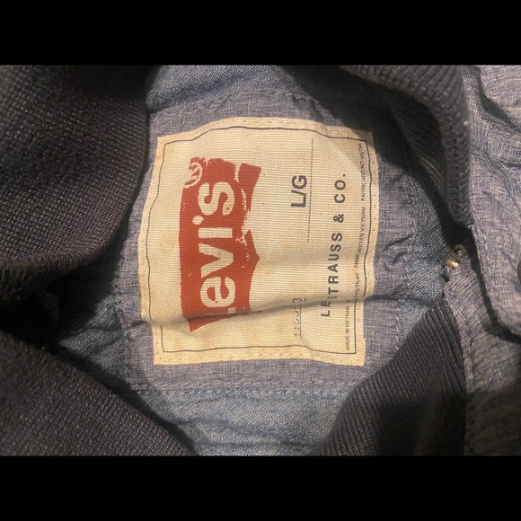 Levi’s Bomber Jacket - Picture 2 of 4